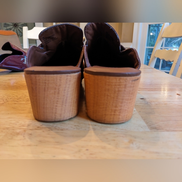 MIA Mules - Brown - Picture 5 of 10